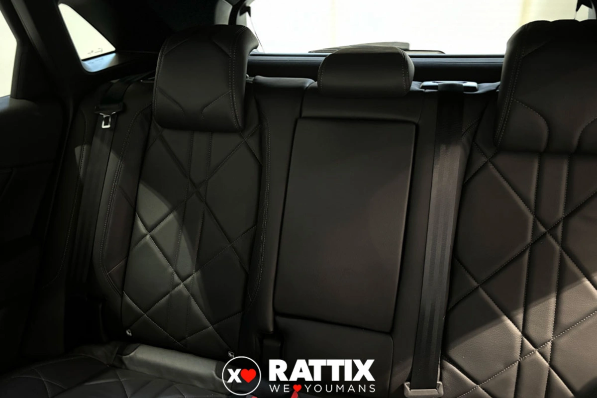 DS7 1.6 e-tense phev Rivoli 225cv auto DS7 1.6 e-tense phev Rivoli 225cv auto